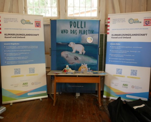 Angebote der Weltretterbande in der Materialausstellung