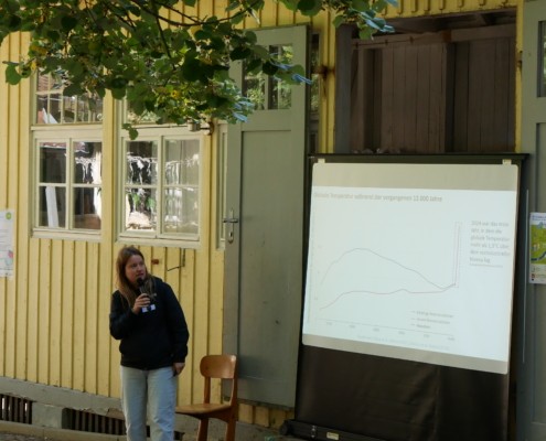 Vortrag von Dr. Gesine Bade, Didaktik der politischen Bildung der Uni Kassel